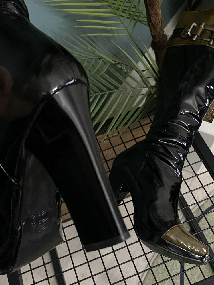 Trust Archive Boots