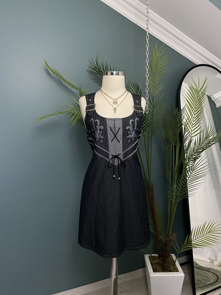 Lace-Up Pinafore