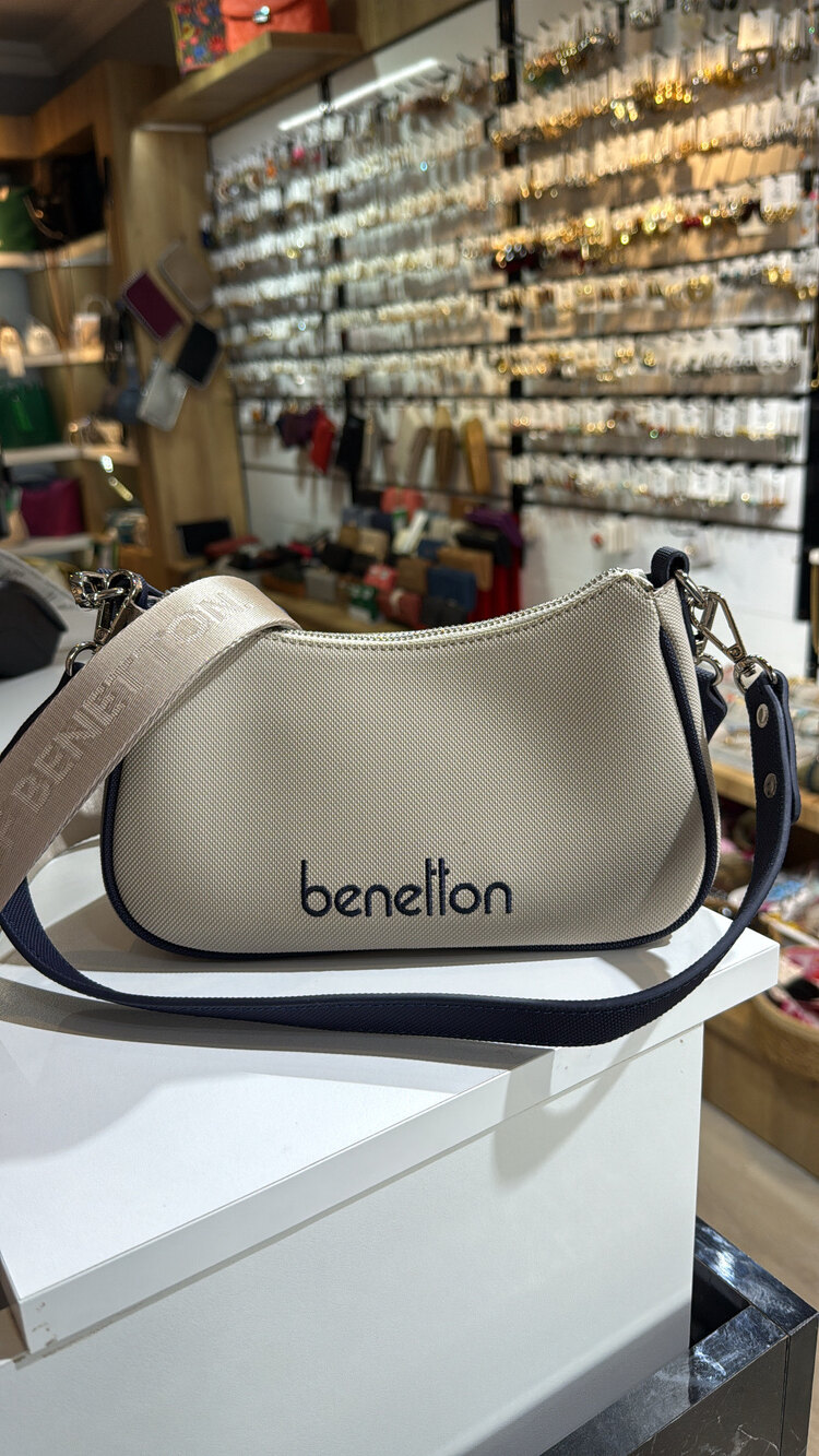 Benetton laci/bej çanta bnt 1600