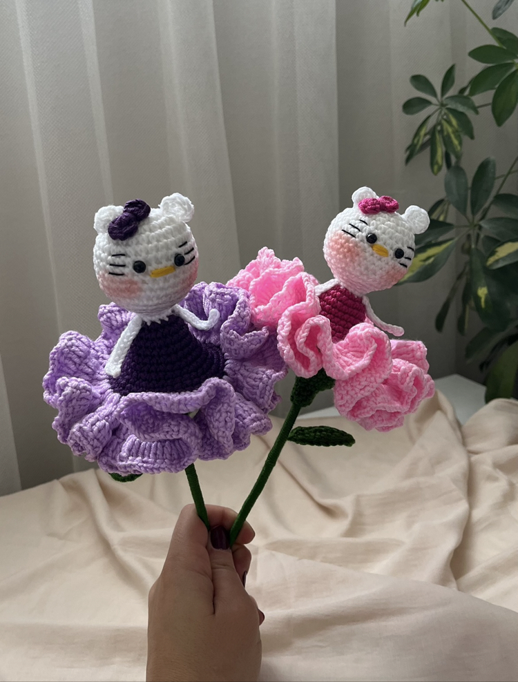 Hello kitty karanfil