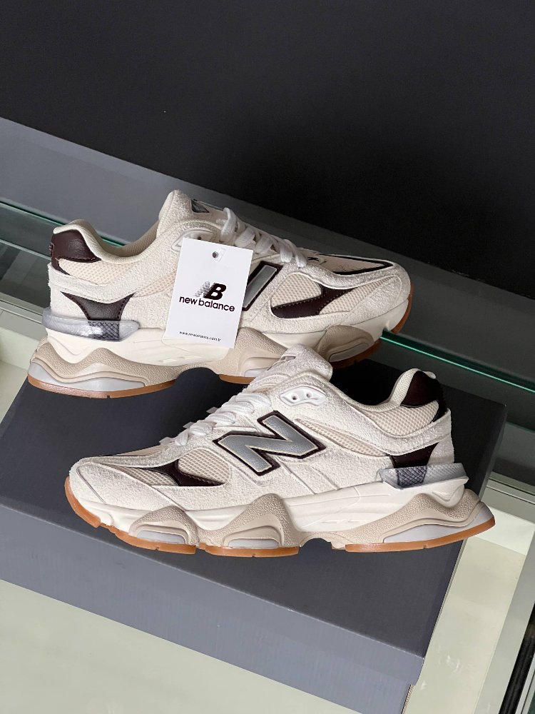 NEW BALANCE İTHAL KADIN SPOR AYAKKABI