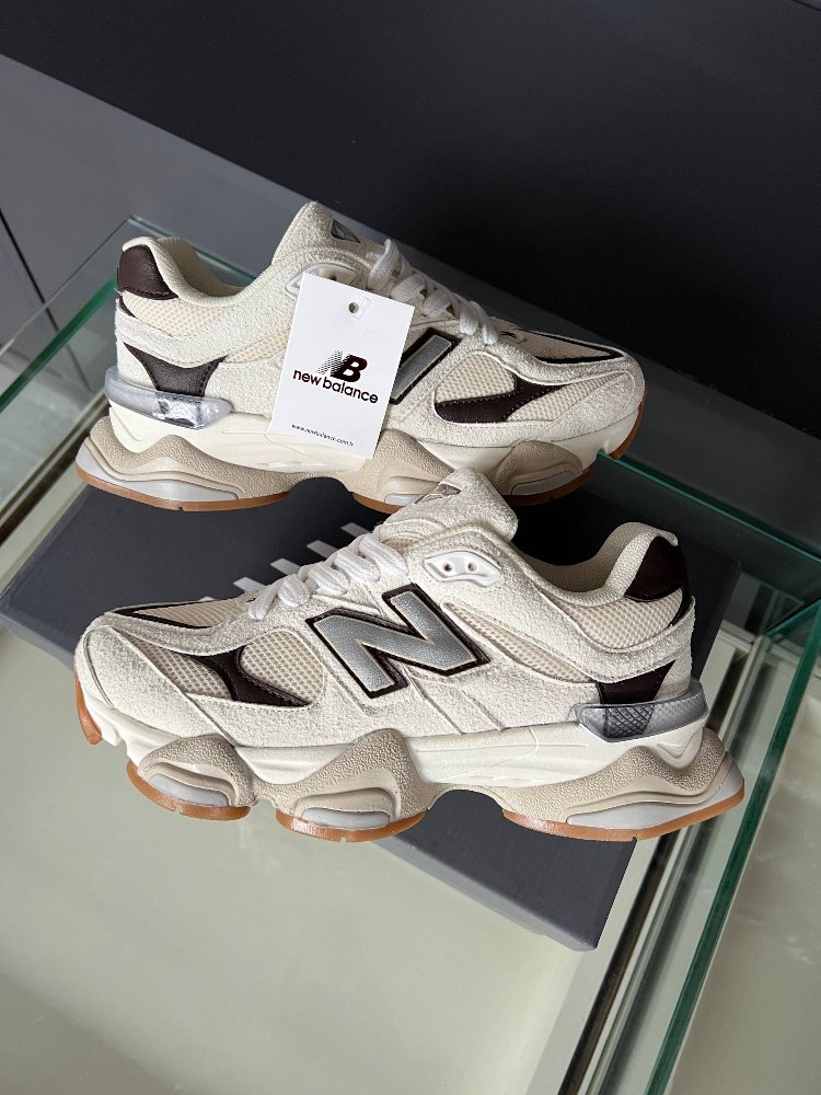 NEW BALANCE İTHAL KADIN SPOR AYAKKABI