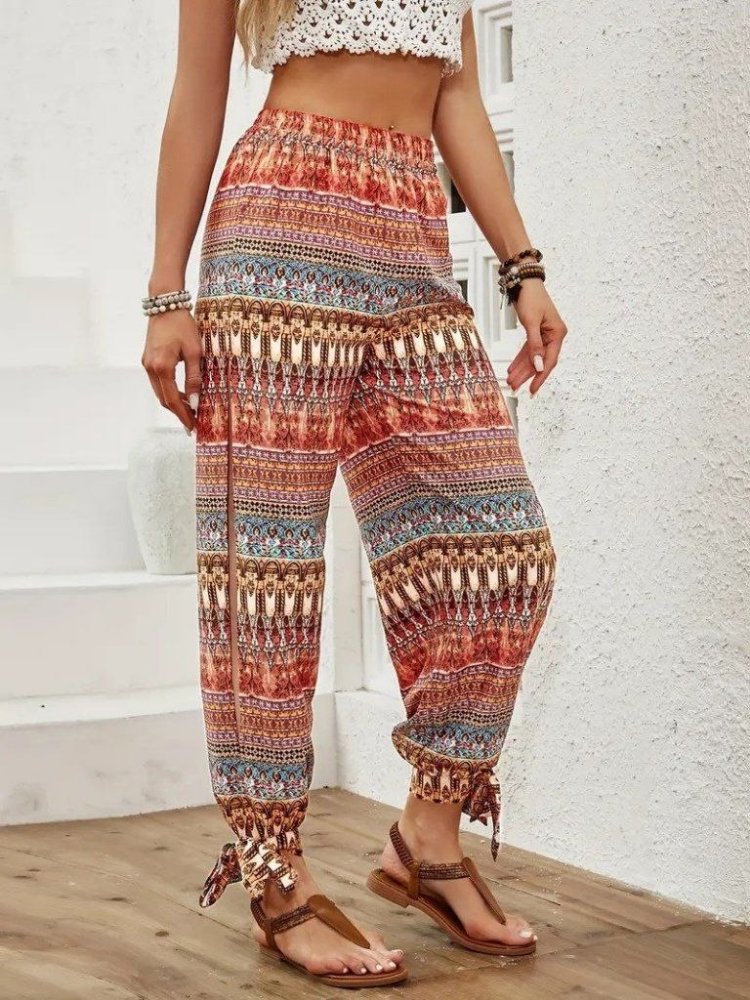 Etnik Desenli Yanı Yırtmaçlı Bürümcük Pantolon
