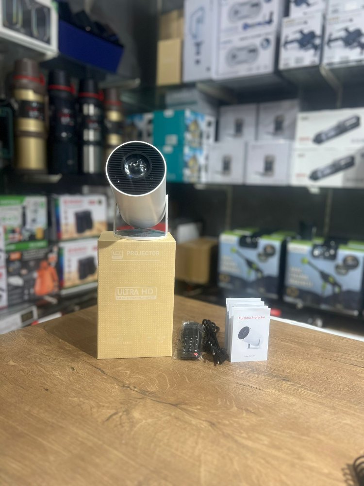 Android, Wifi özellikli, ultra HD projeksiyon cihazı