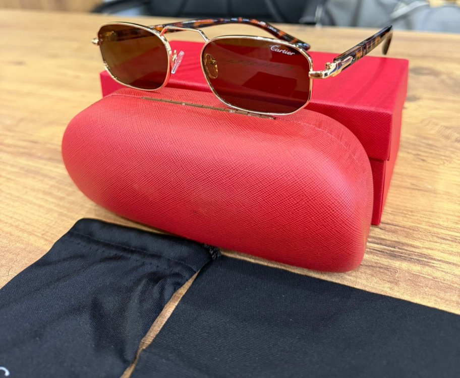 cartier desenli çerçeve güneş gözlüğü
