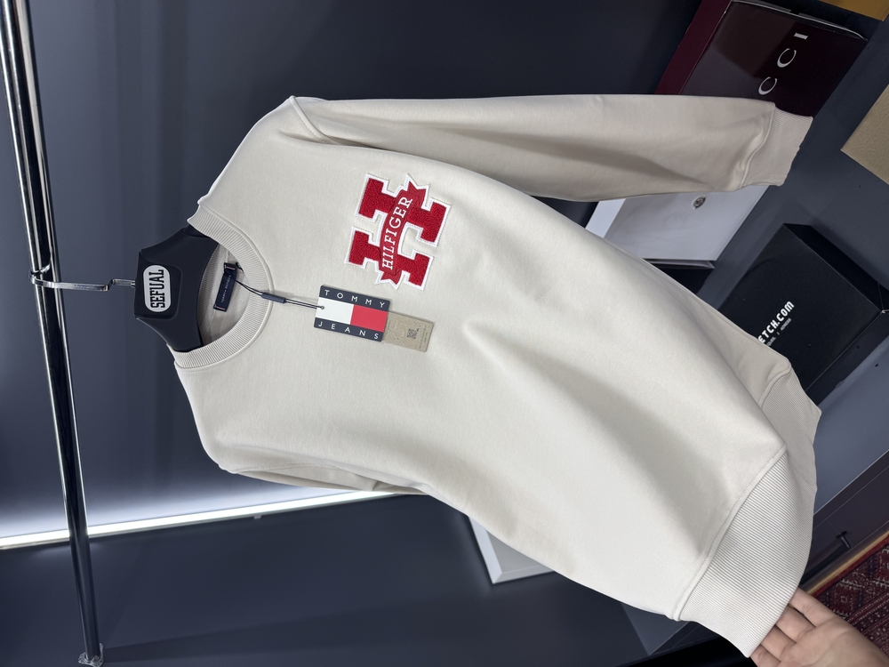 TH Premium Sweatshirt 0034