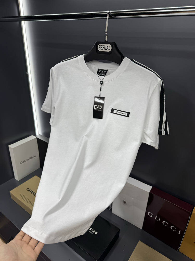 Emporio Armani Premium T-Shirt