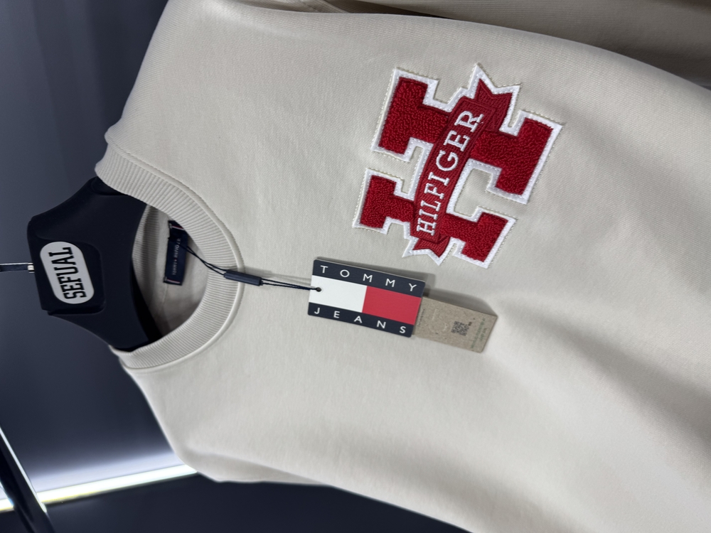 TH Premium Sweatshirt 0034