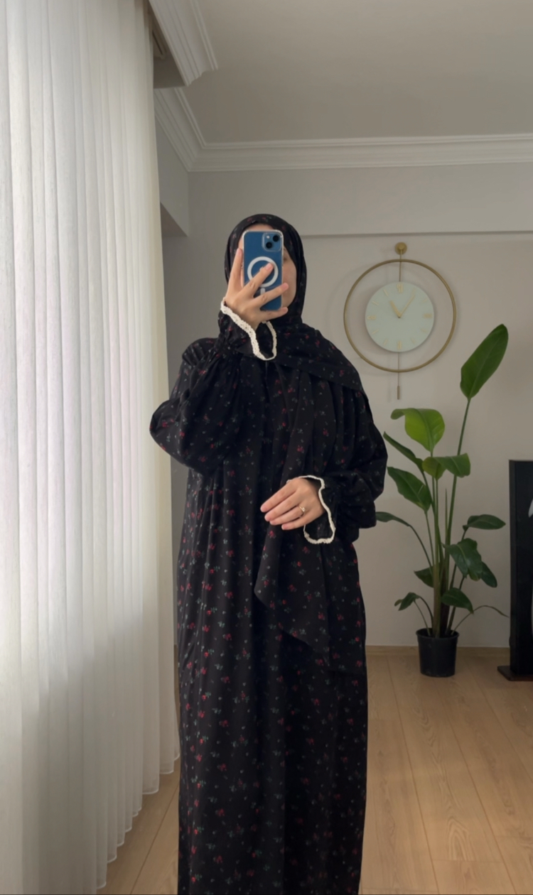 Gül desenli Namaz elbisesi
