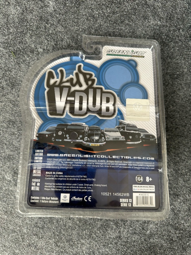 Greenlight CHASE Classic Volkswagen Beetle 1:64 (2021)