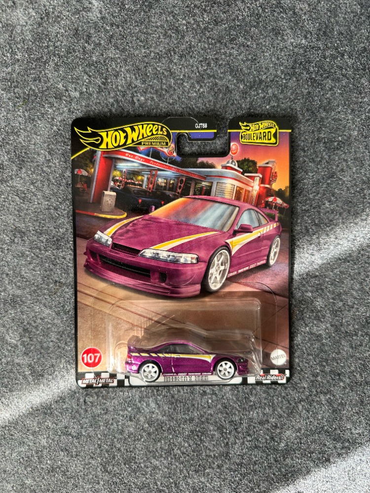 Hot Wheels Custom '01 Acura Integrale GSR Boulevard Premium (2020)