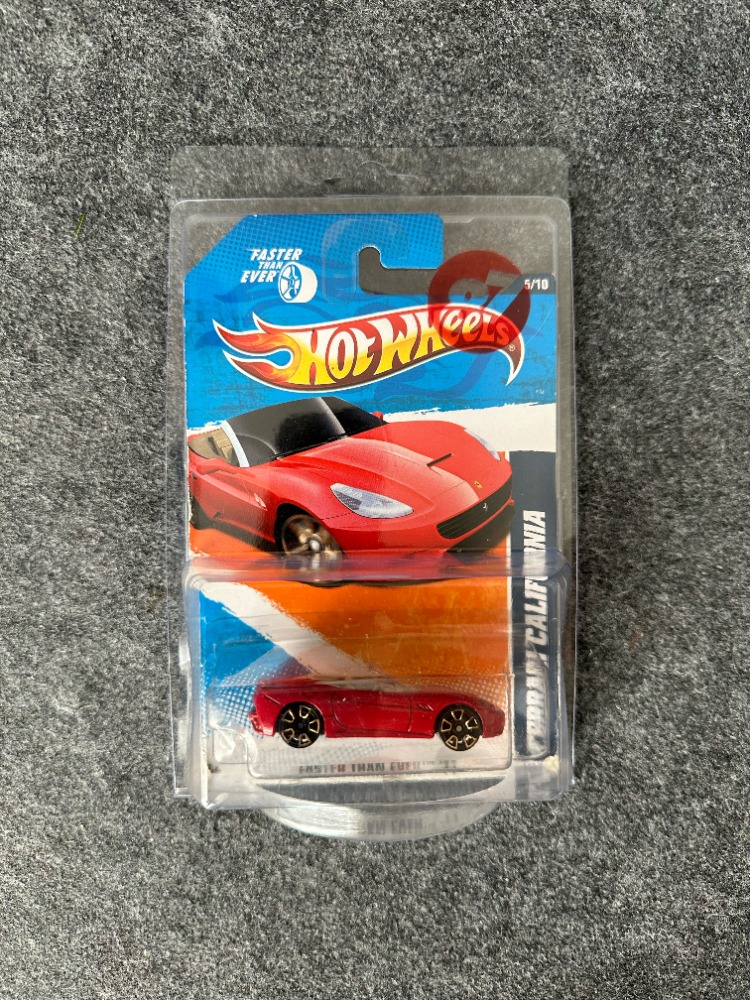 Hot Wheels Ferrari California (2010)