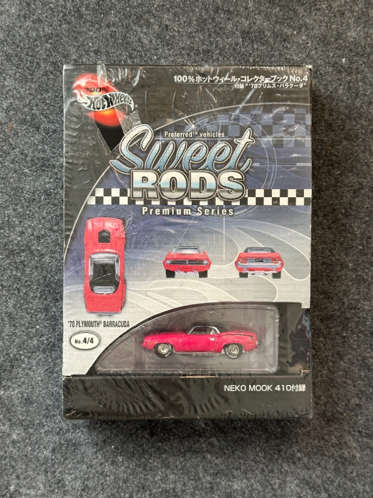 Hot Wheels "Sweet Rods" '70 Plymouth Barracuda Collector's Book (2002)