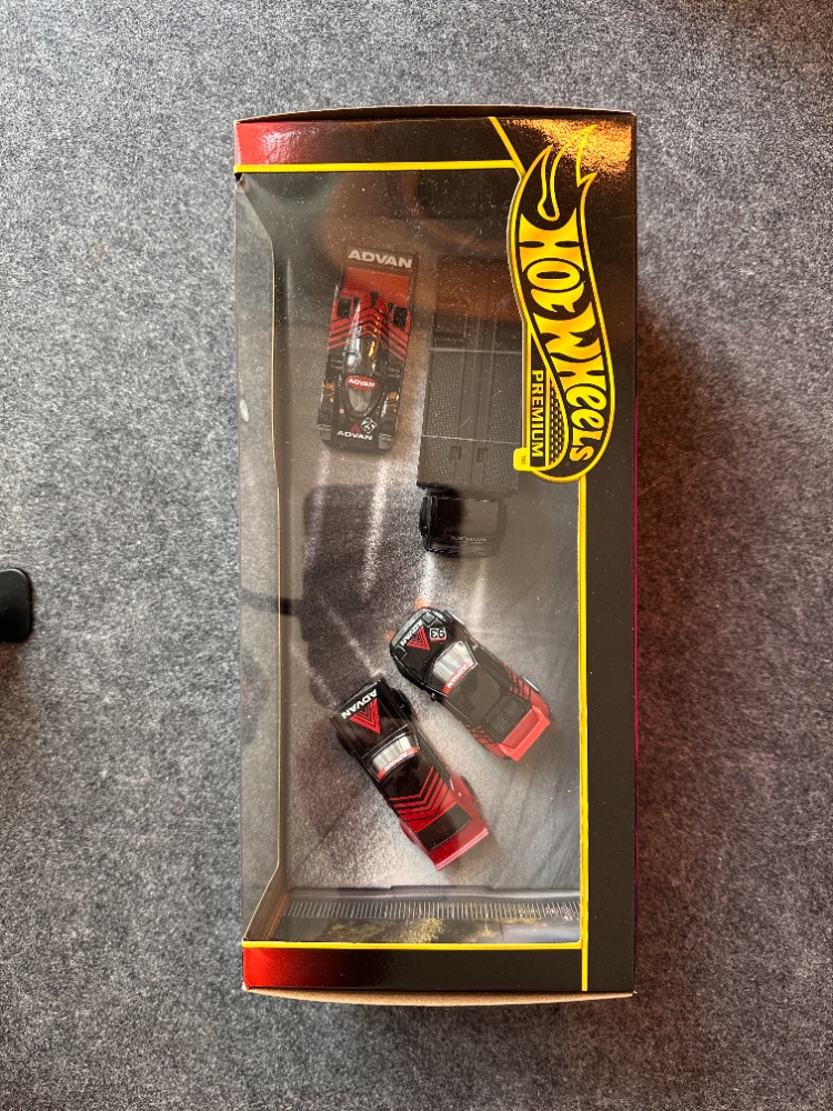 Hot Wheels Premium 4’lü Diorama Advan Set