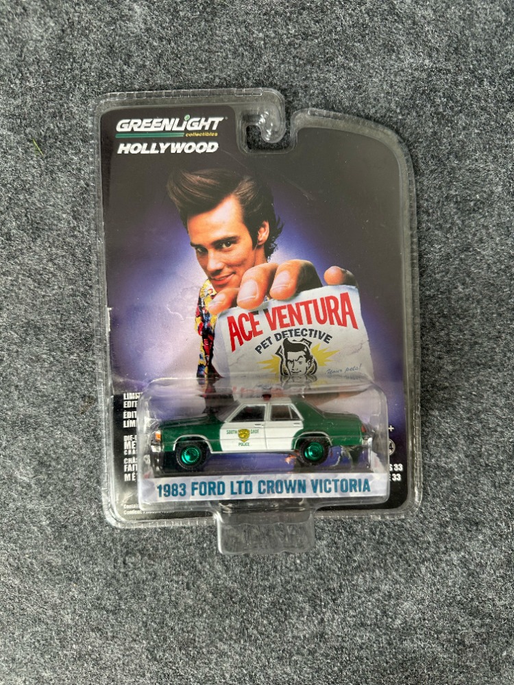 Greenlight CHASE 1983 Ford LTD Crown Victoria Limited Edition