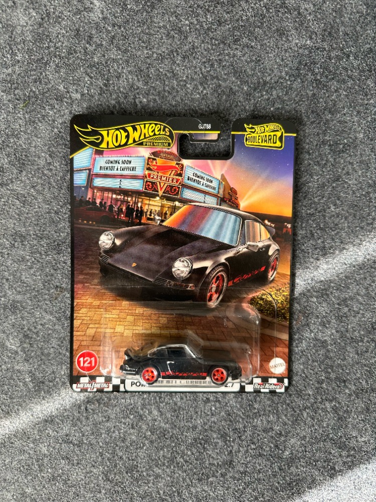 Hot Wheels Porsche 911 Carrera RS 2.7 Boulevard Premium (2020)