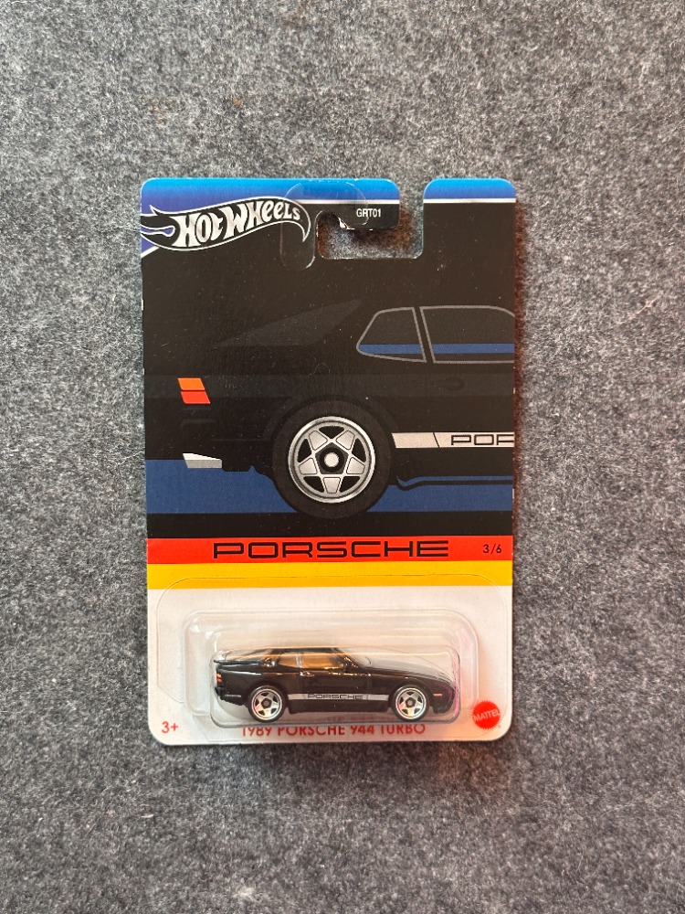 Hot Wheels 1989 Porsche 944 Turbo (2023)