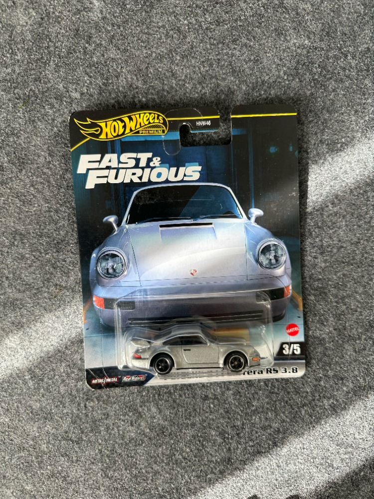 Hot Wheels Porsche 911 Carrera RS 3.8 Fast & Furious Premium (2023)