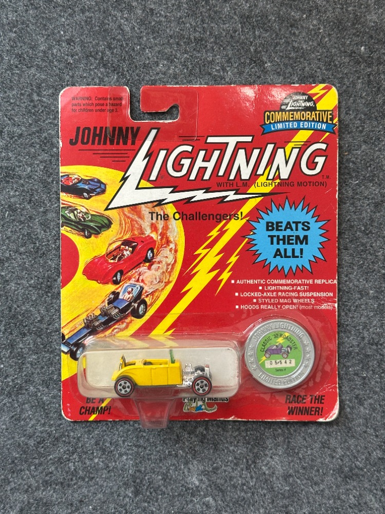 Johnny Lightning Classic '32 Ford Roadster (1993)