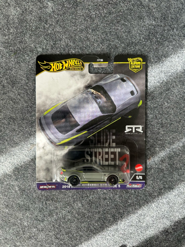 Hot Wheels 2018 Ford Mustang RTR Spec 5 Slide Street Car Culture Premium (2021)