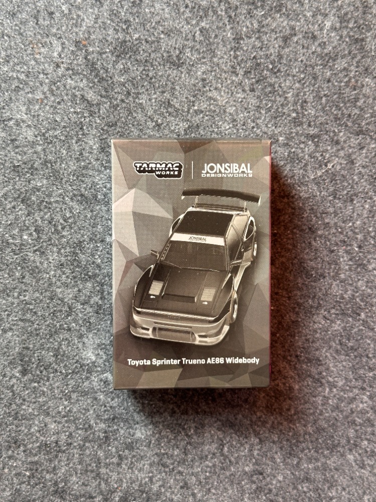 Tarmac Works Jonsibal Toyota Sprinter Trueno AE86 Widebody