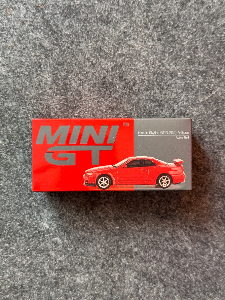 Mini GT 796 "Active Red" Nissan Skyline GT-R (R34) V-Spec