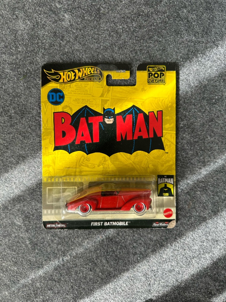 Hot Wheels First Batmobile Pop Culture Premium (2023)