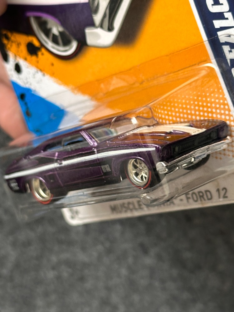 Hot Wheels '73 Ford Falcon XB STH (2011)