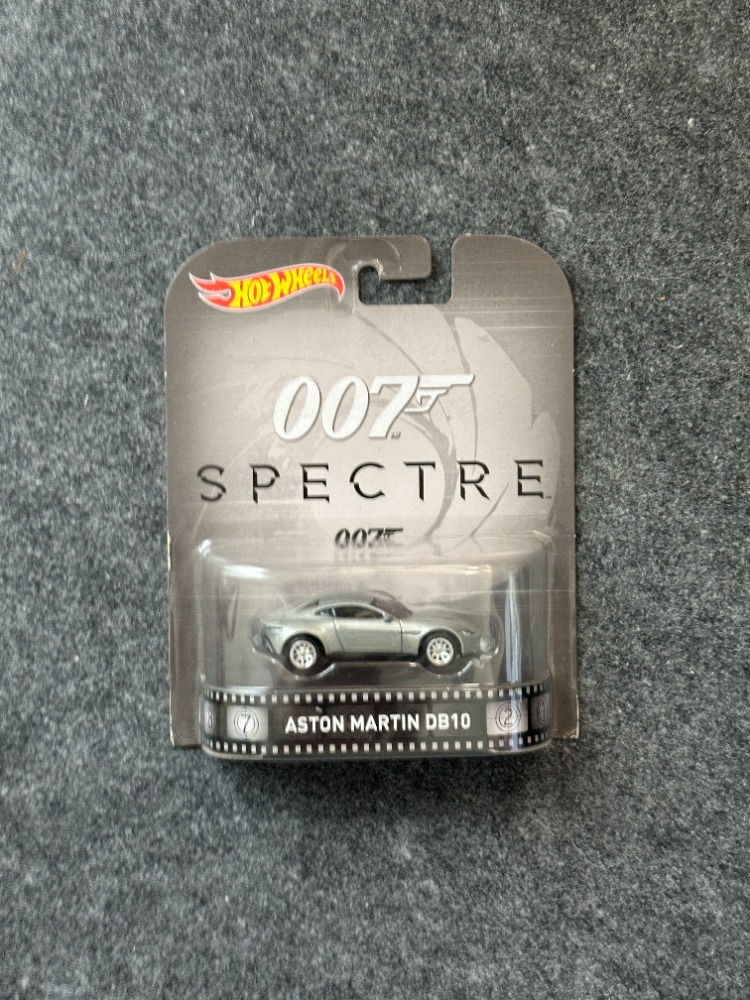 Hot Wheels Retro Entertainment James Bond Spectre Aston Martin DB10 (2015)