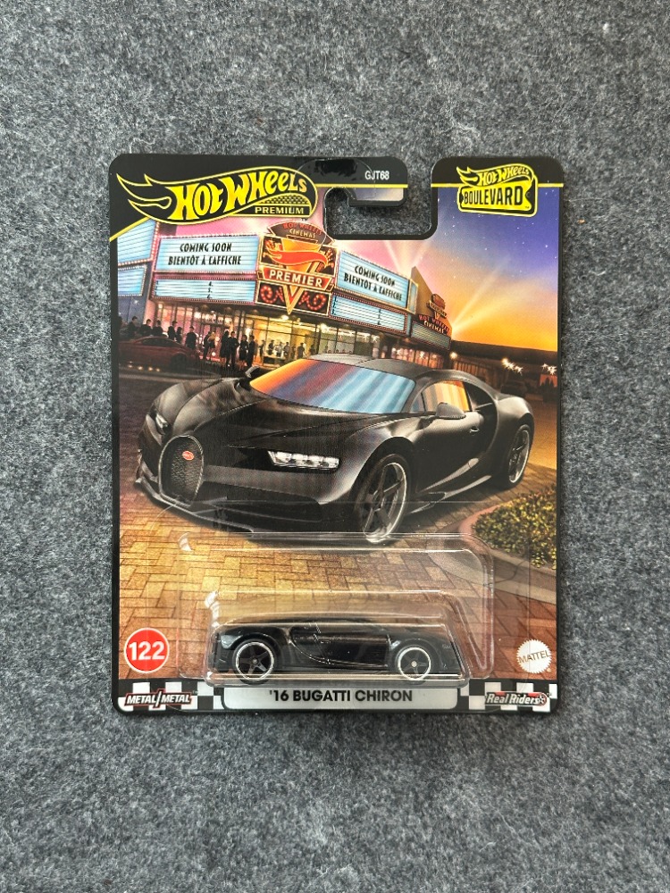Hot Wheels '16 Bugatti Chiron Boulevard Premium (2020)