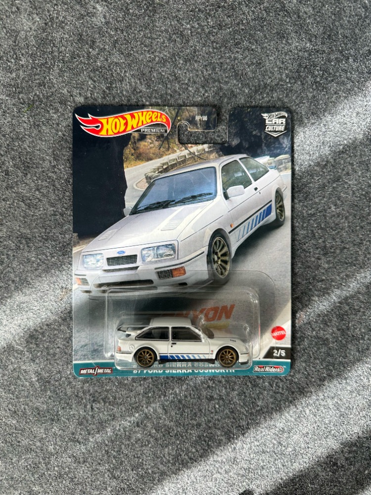 Hot Wheels 87 Ford Sierra Cosworth Car Culture Premium (2021)