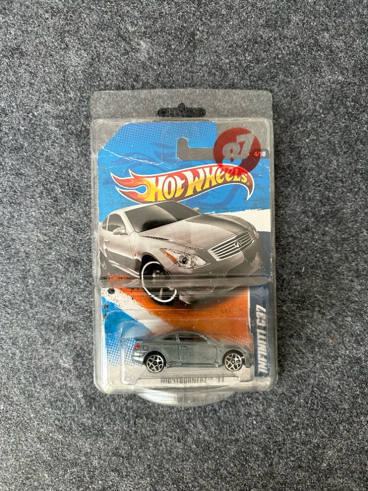 Hot Wheels Infiniti G37 (2011)