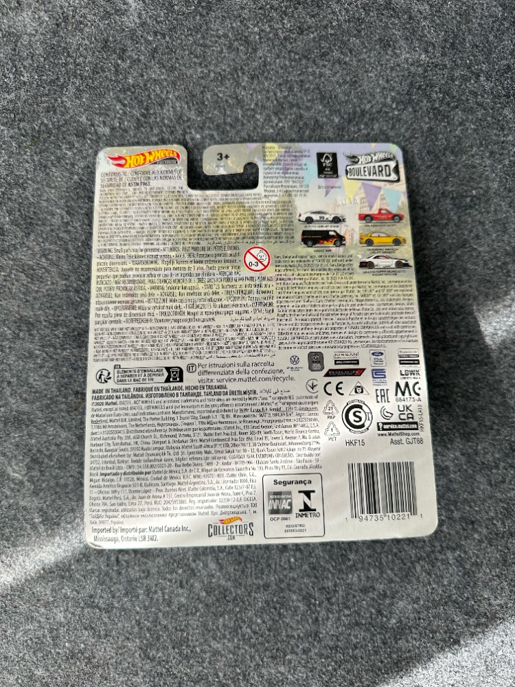Hot Wheels Dodge Van Boulevard Premium (2020)