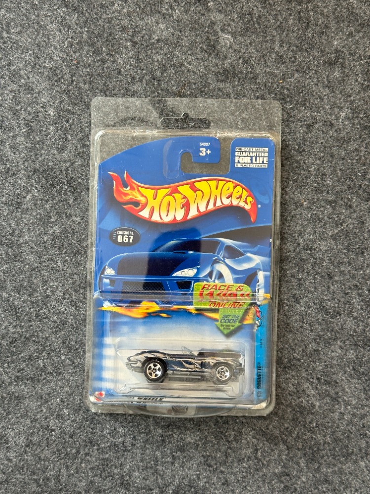 Hot Wheels '65 Corvette Convertible (2001)