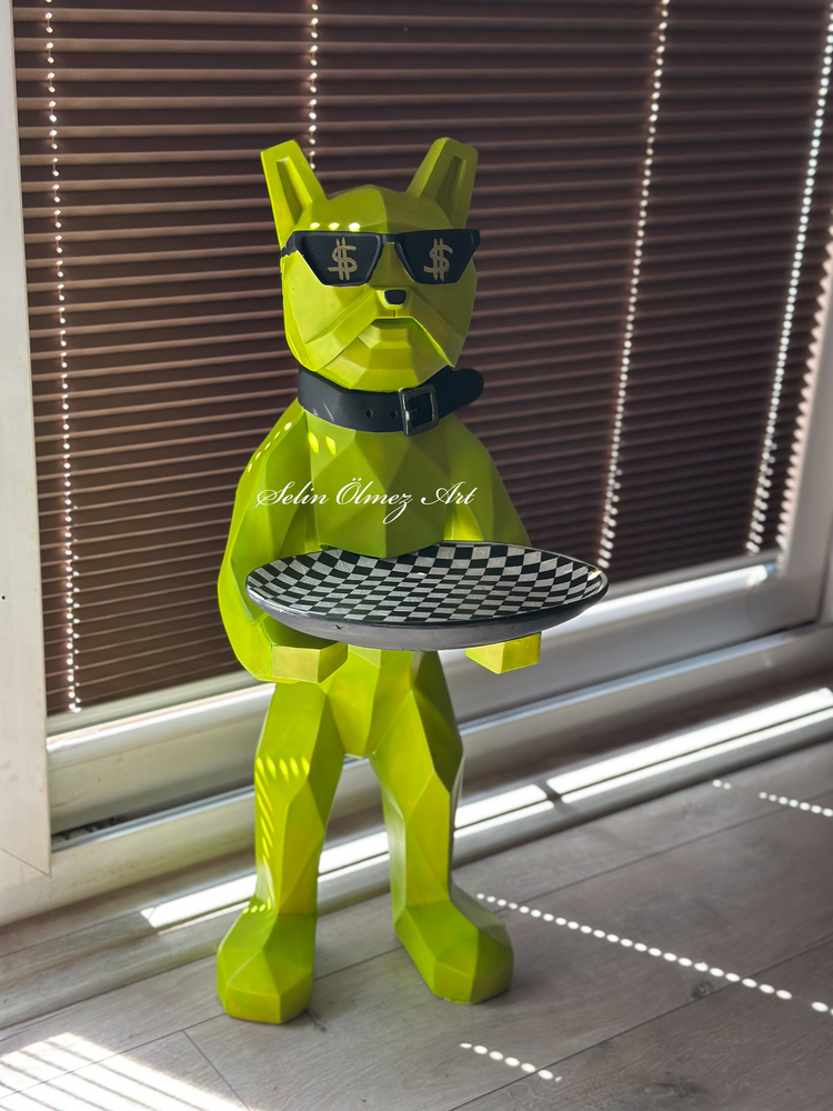 Kübik bulldog heykel
