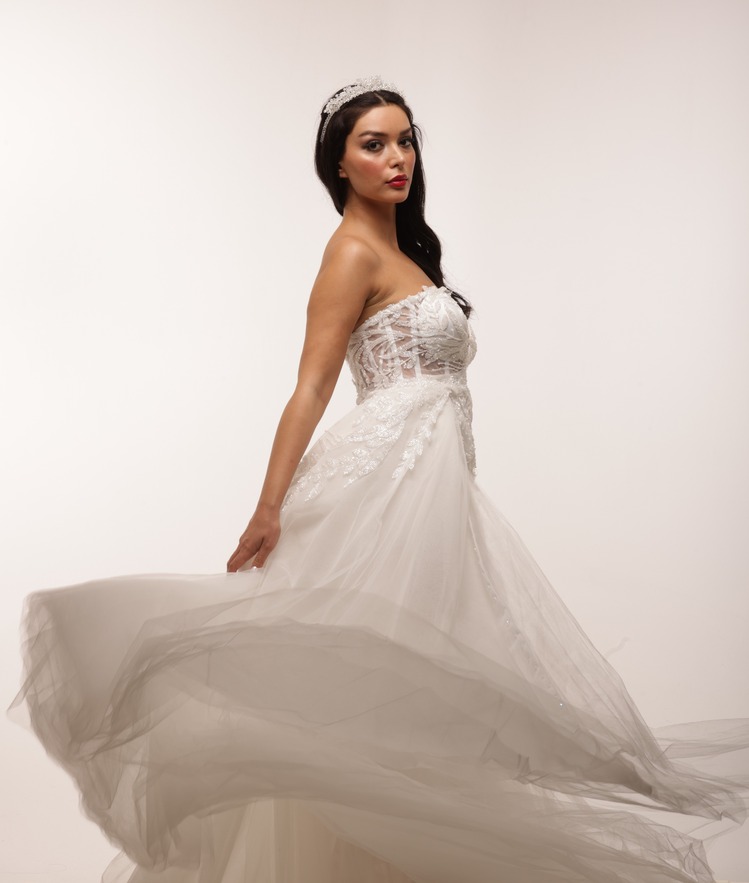 Frigg Bridal – Portatif Kuyruklu Beyaz Mini Elbise