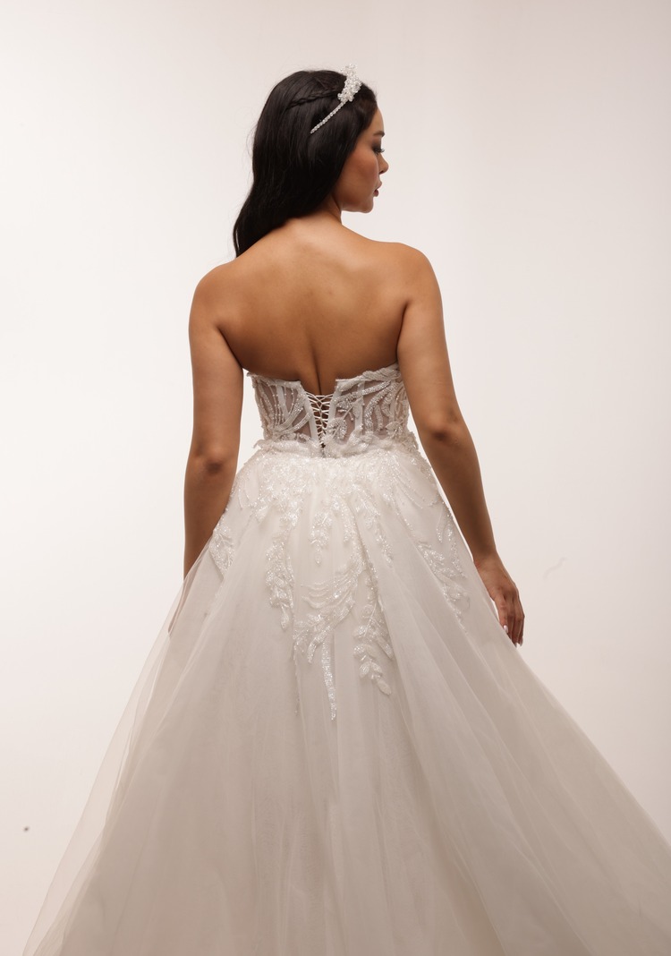 Frigg Bridal – Portatif Kuyruklu Beyaz Mini Elbise