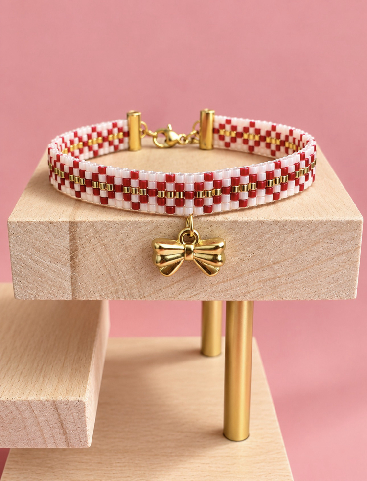 Bowie Miyuki Bileklik – Pembe | Fiyonk Charm Detaylı El Yapımı Bileklik