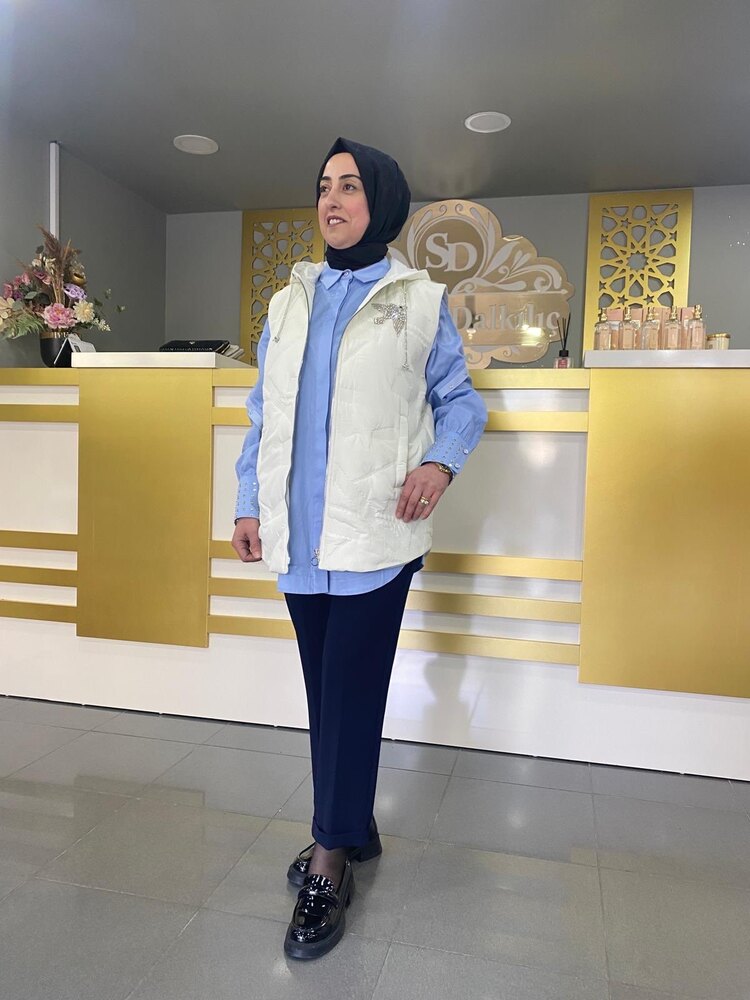 Ghisa yelek