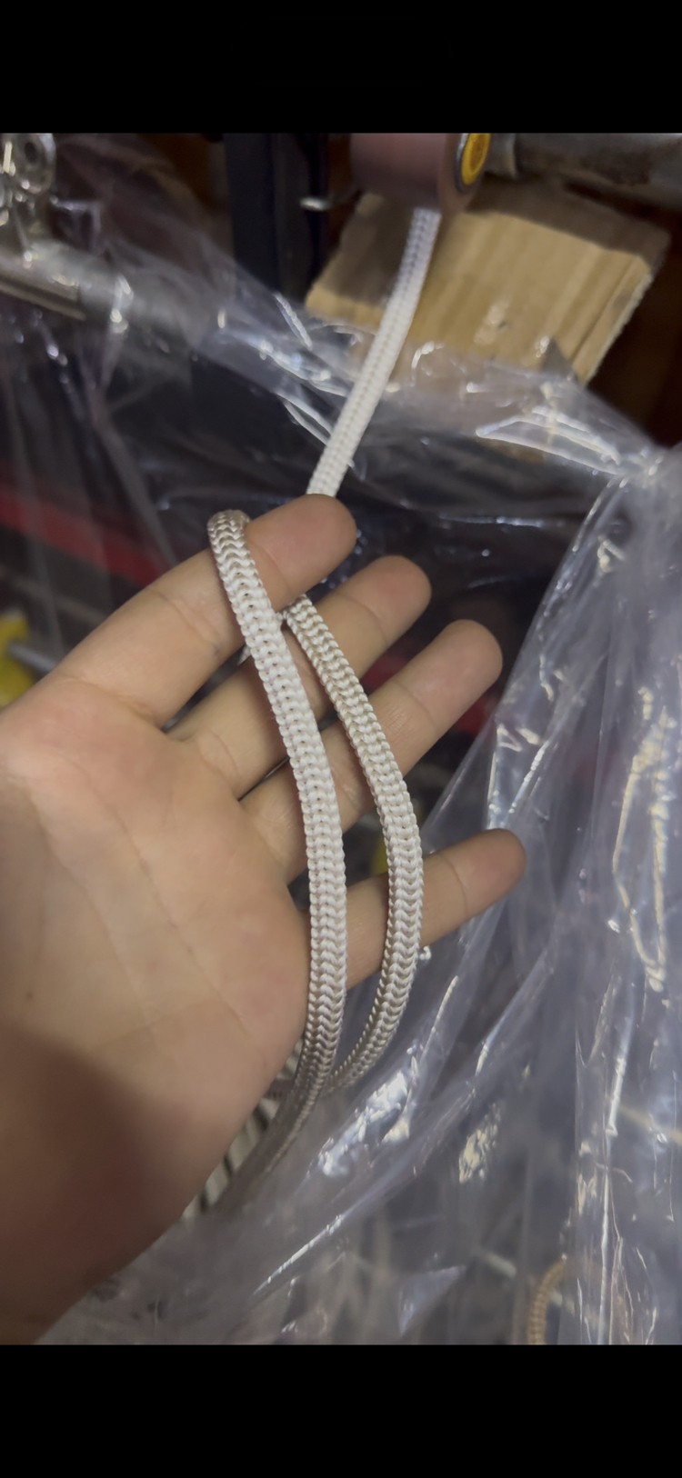 POLYESTER 6MM İÇİ BOŞ İP (1KG)