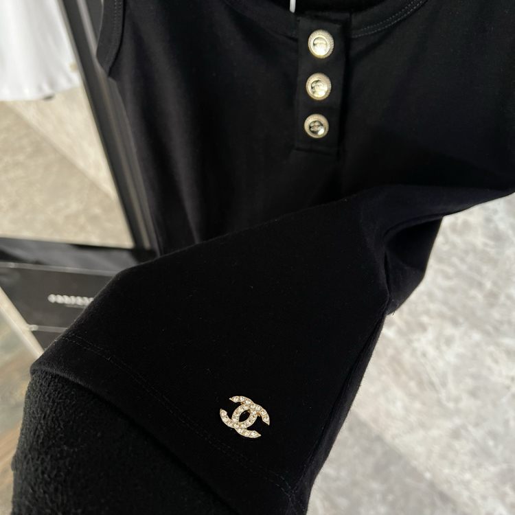 Chanel Kadın Atlet