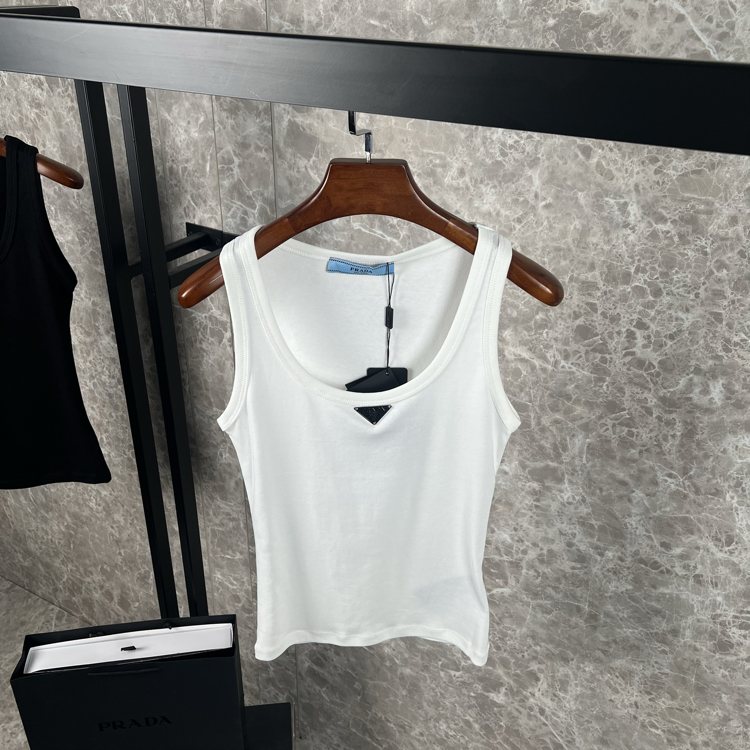 Prada Kadın Atlet