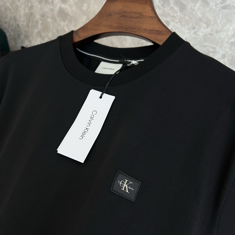 CK T-shirt (rahat kalıp)