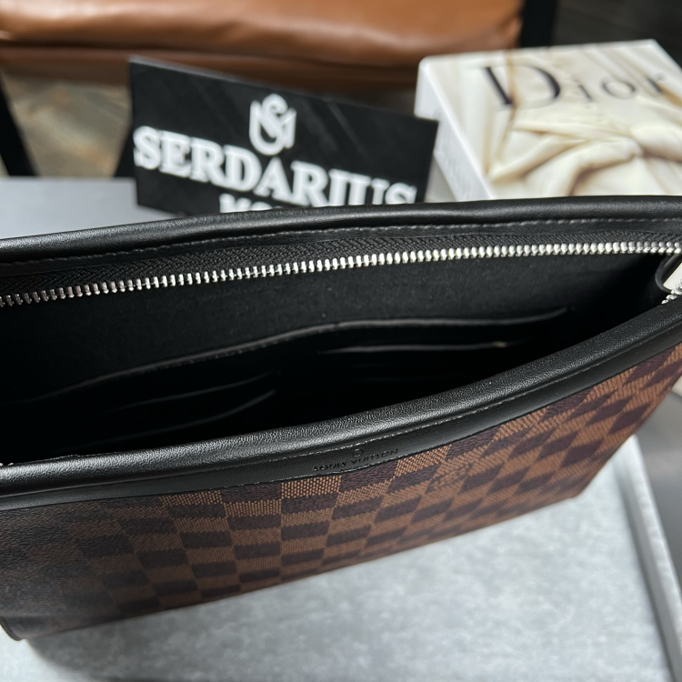 Louis Vuitton Erkek Çanta
