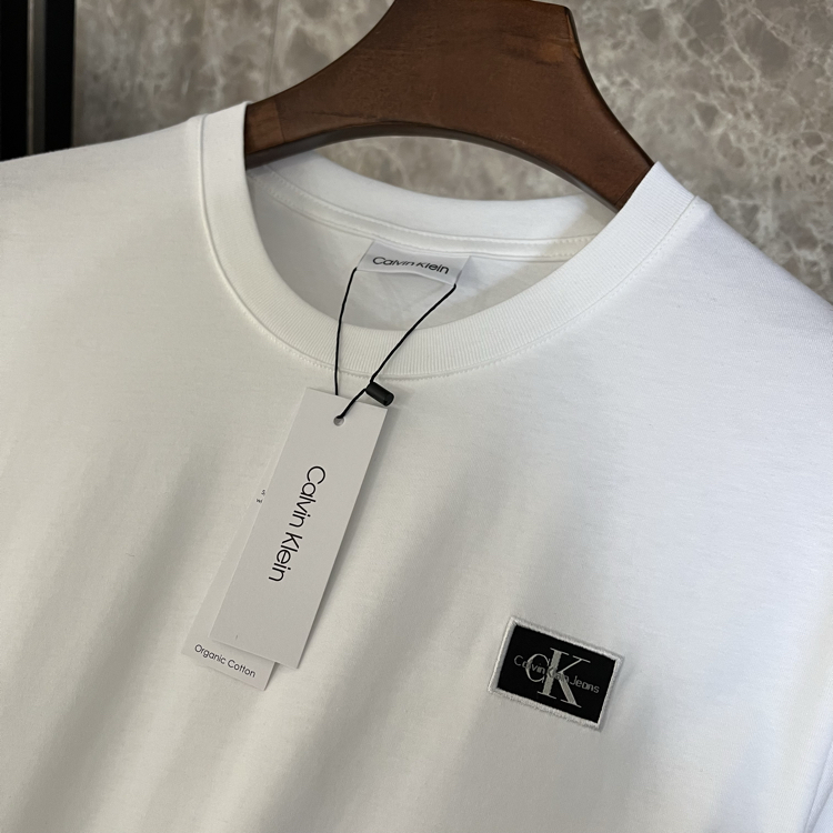 CK T-shirt