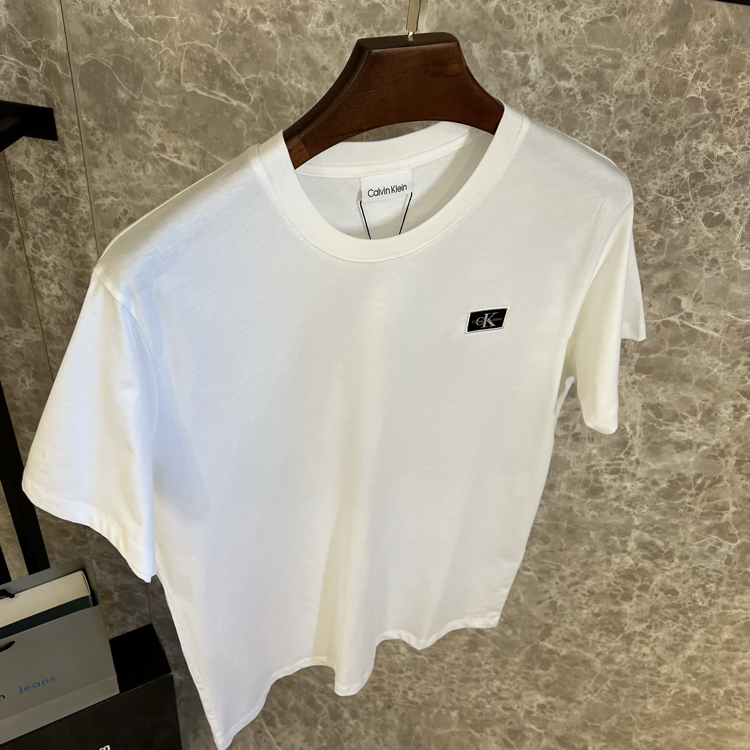 CK T-shirt