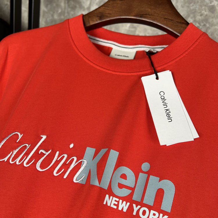 CK T-shirt
