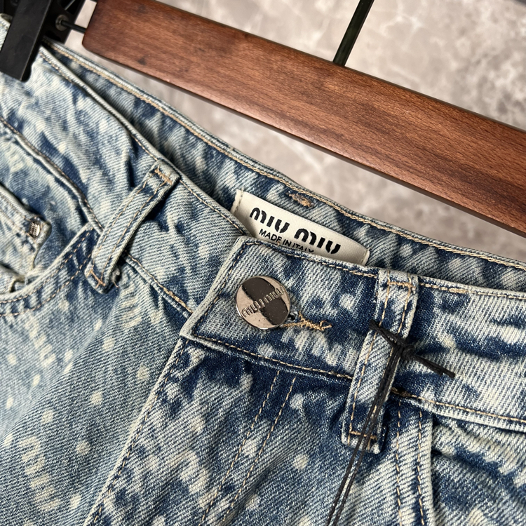 MiuMiu Kadın Jeans (oversize)