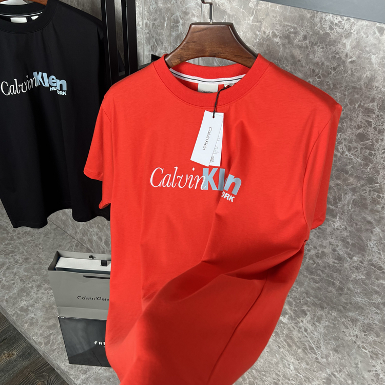CK T-shirt