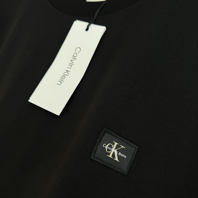 CK T-shirt (rahat kalıp)